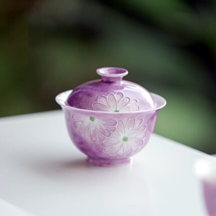 Cardamom Purple Hand-Painted Daisy Underglaze Gaiwan