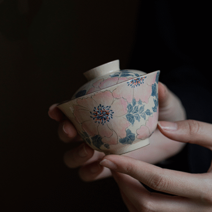 Underglaze Painted Peony Gaiwan 120ML